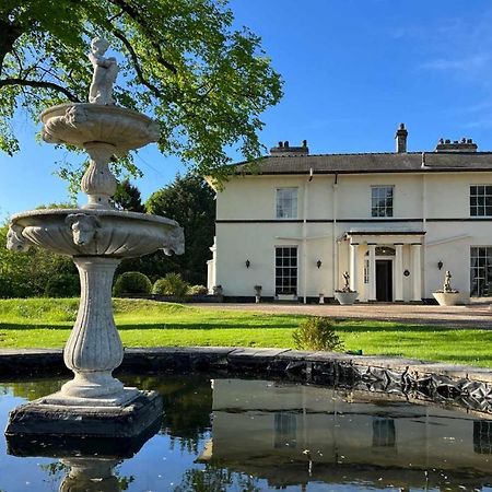 Highfield Hall Mold Ngoại thất bức ảnh